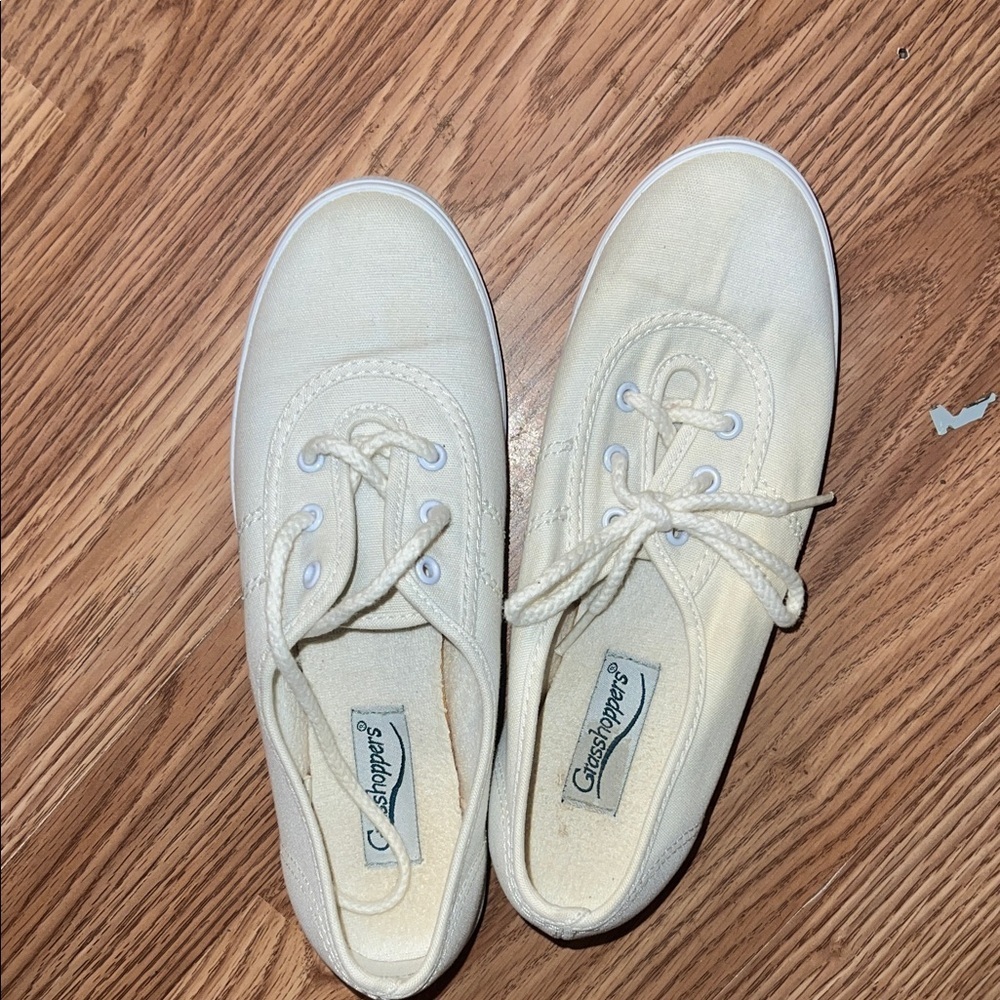 Grasshoppers Kids Cream Lace-Up Sneakers